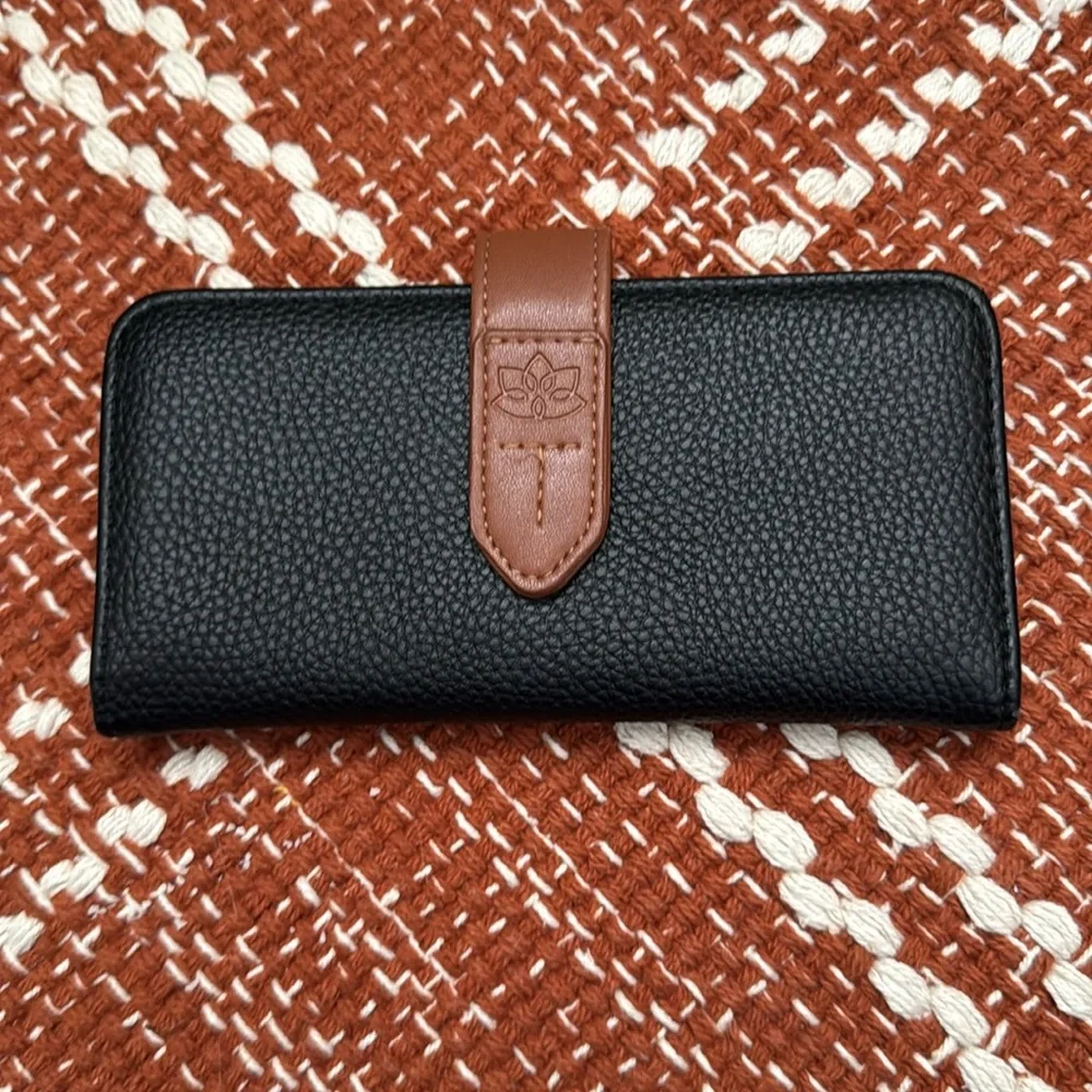 Wallet - Picture 1 of 3